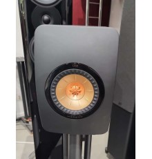 kef ls50 diffusori hifi da stand